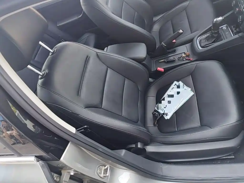 Volkswagen Sagitar — миниатюра 25