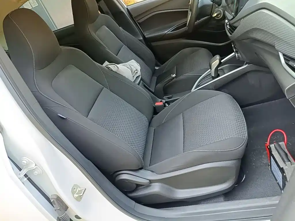 Chevrolet Cavalier — миниатюра 25