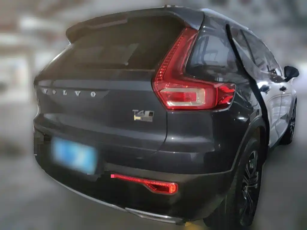 Volvo XC40 — миниатюра 4