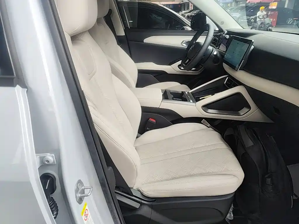 BYD Yuan UP — миниатюра 25