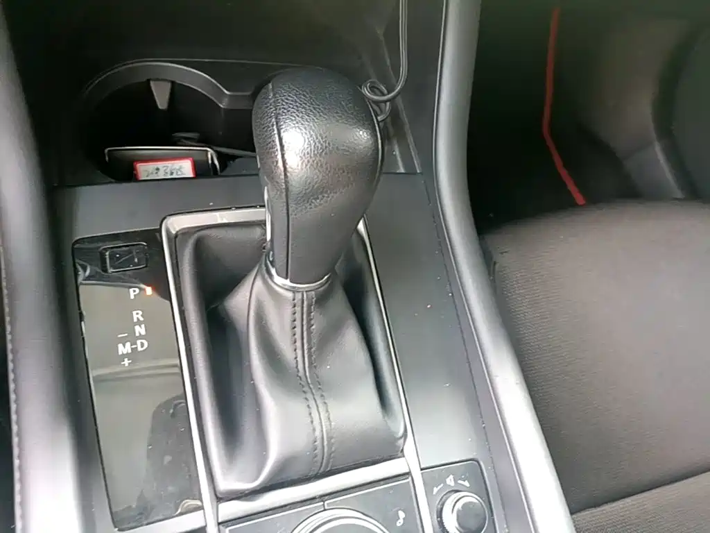 Mazda 3 Axela — миниатюра 14