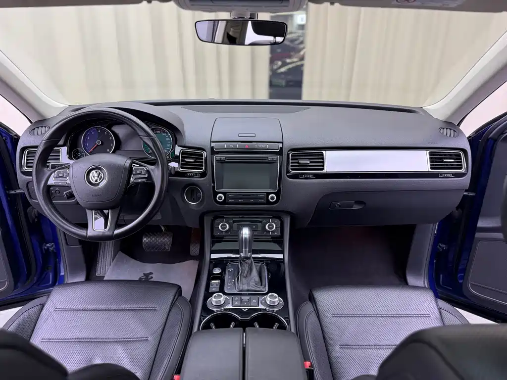 Volkswagen Touareg — миниатюра 6