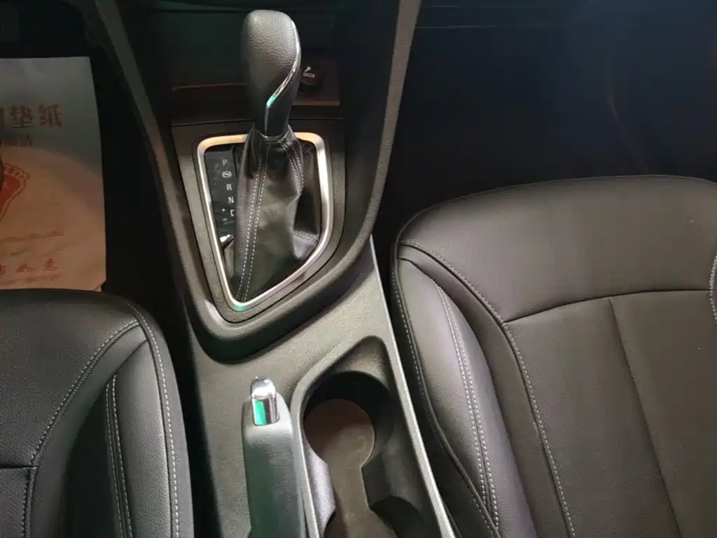 Buick Excelle — миниатюра 10