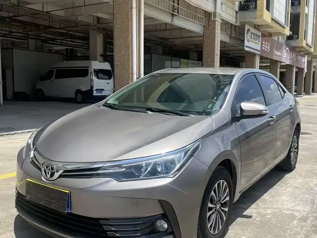 TOYOTA COROLLA 2018