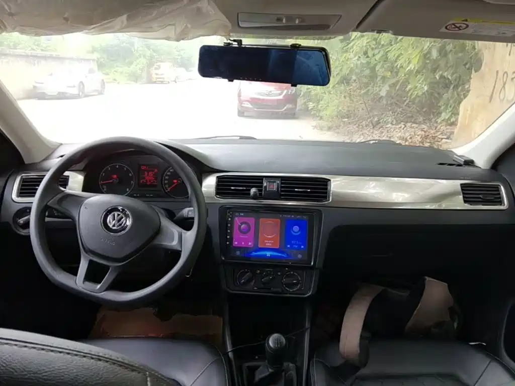 Volkswagen Santana — миниатюра 10