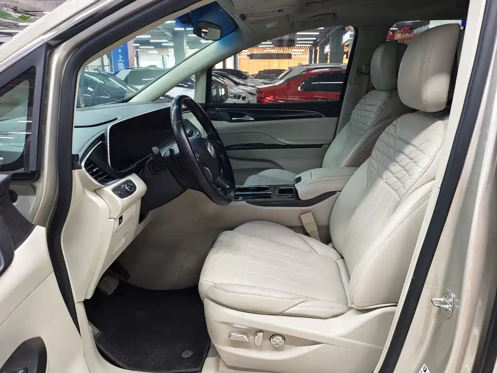 Buick GL8 — миниатюра 5