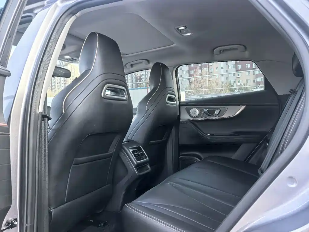 Chery Omoda — миниатюра 6