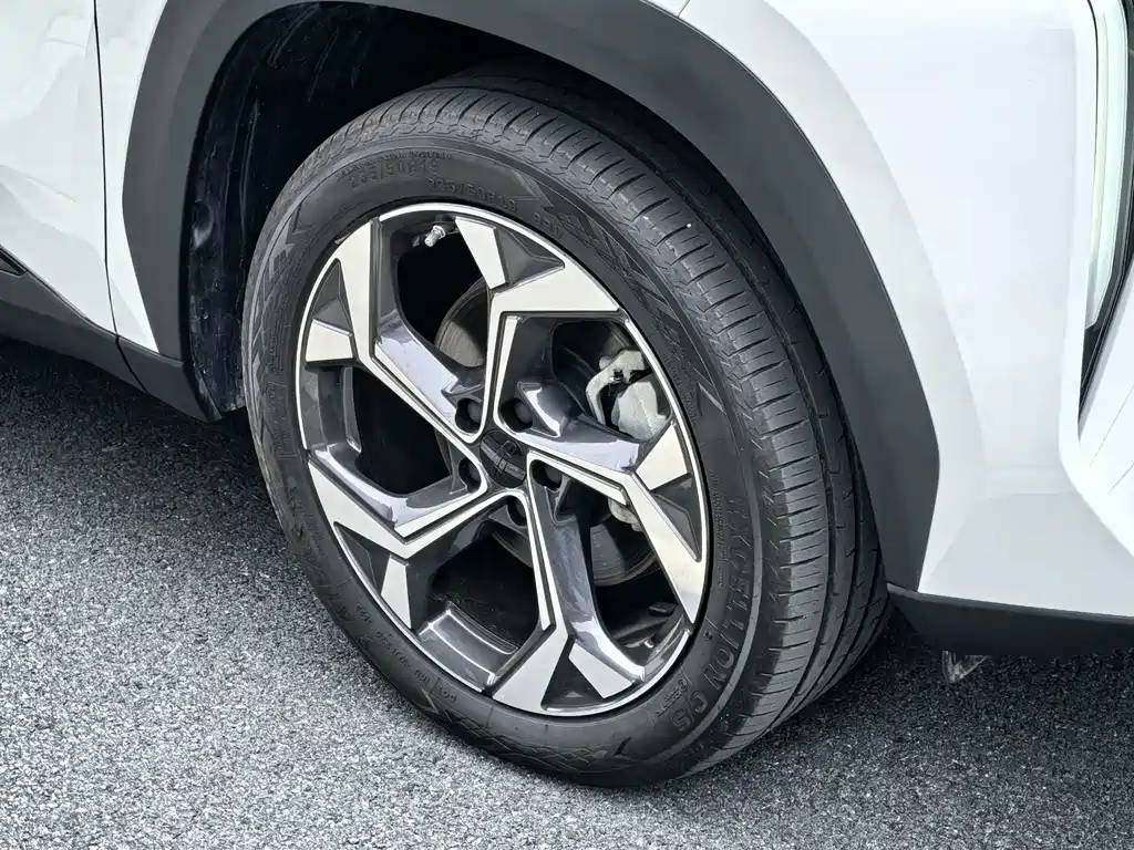 Geely Boyue L — миниатюра 7