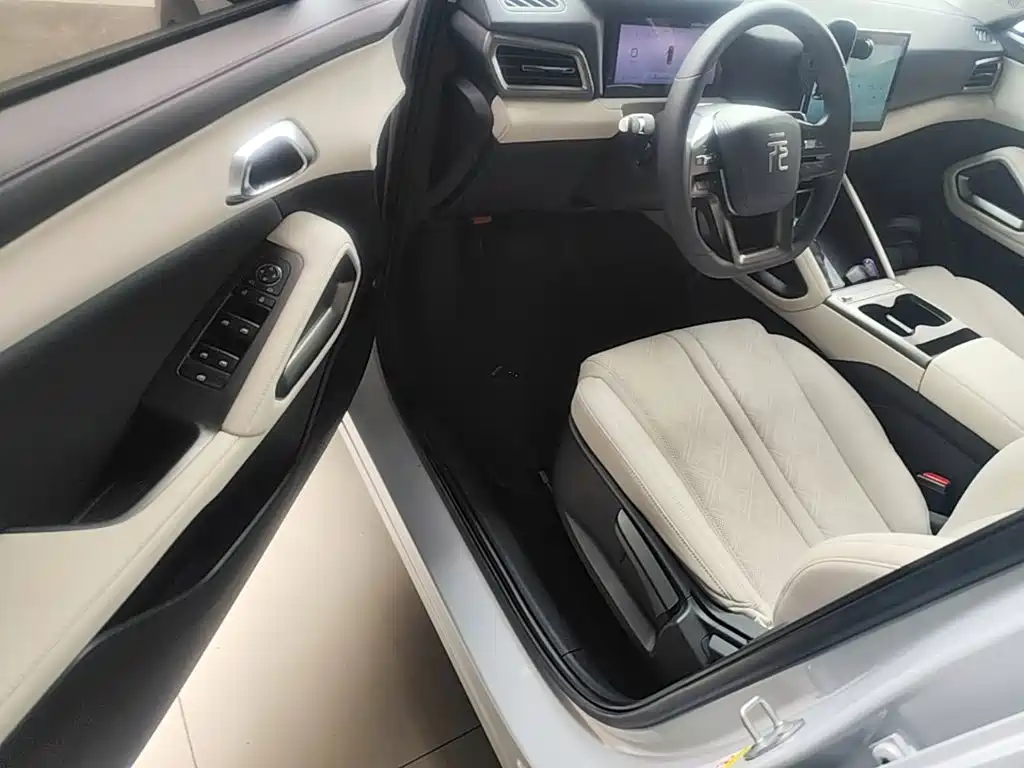 BYD Yuan UP — миниатюра 16