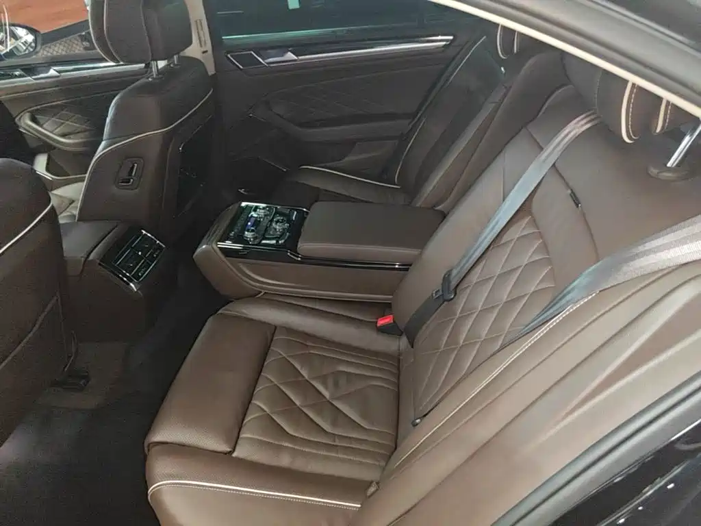 Volkswagen Phideon — миниатюра 17