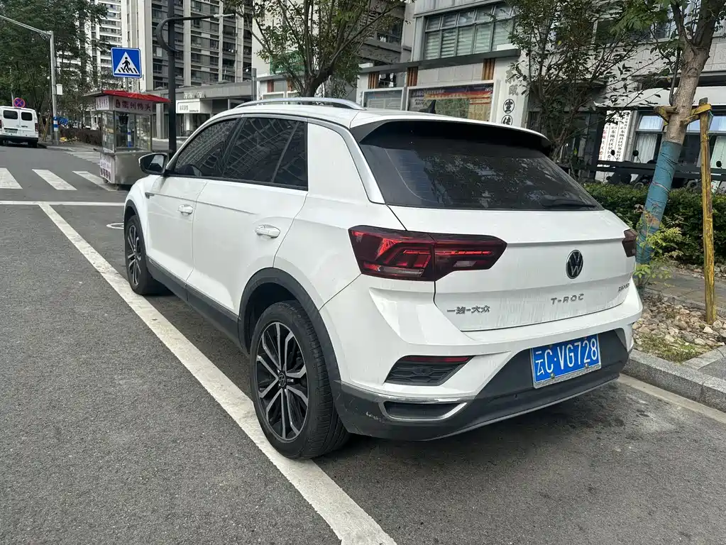Volkswagen T-Roc — миниатюра 10