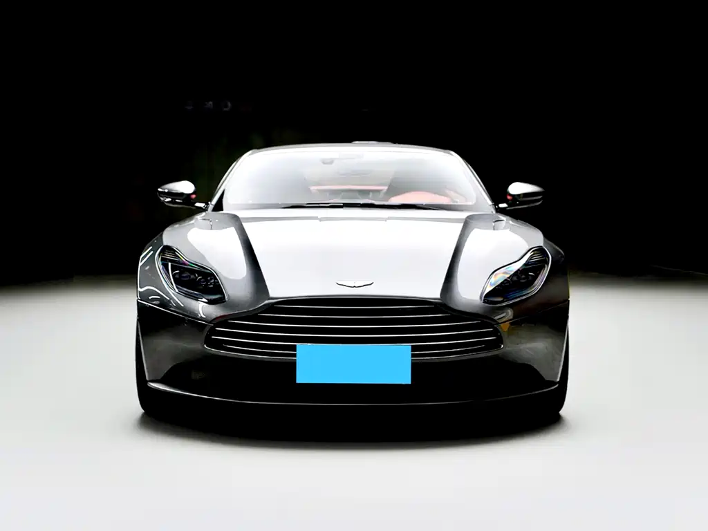 Aston Martin DB11 — миниатюра 2