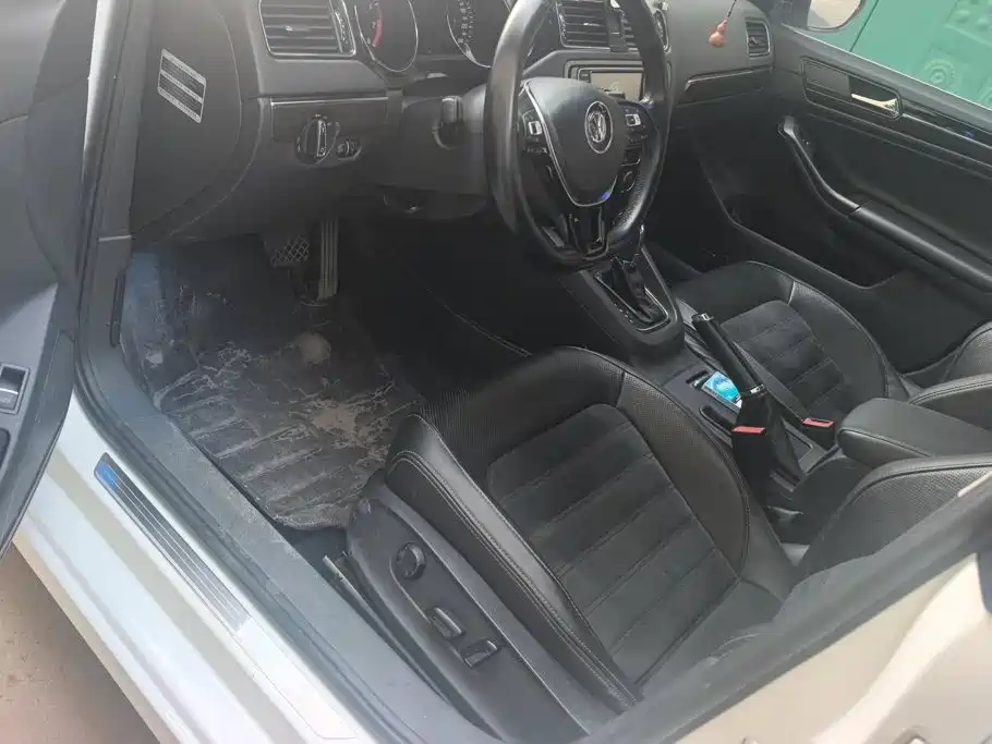 Volkswagen Sagitar — миниатюра 9