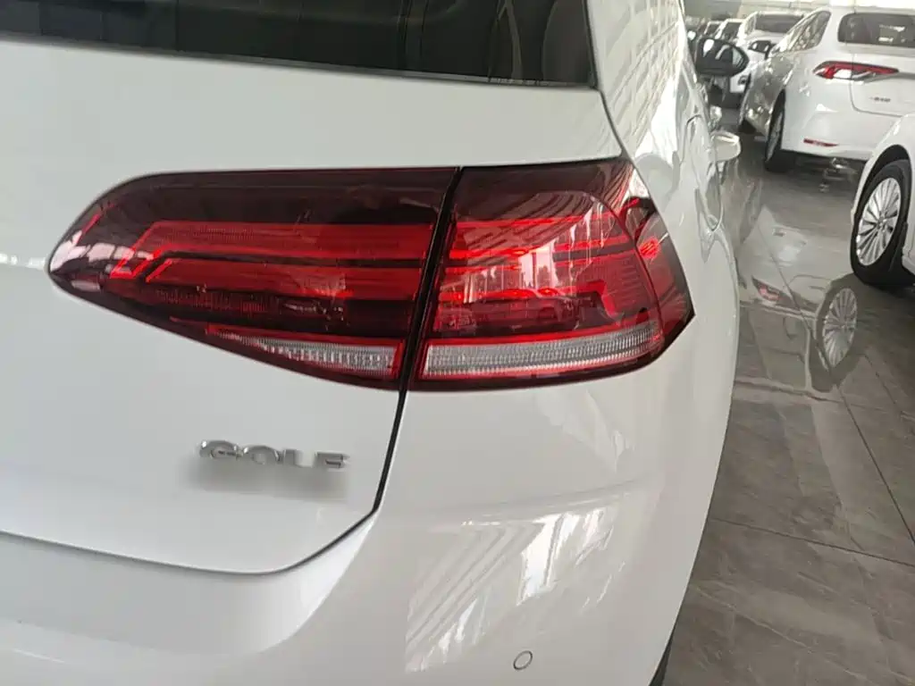 Volkswagen Golf — миниатюра 8