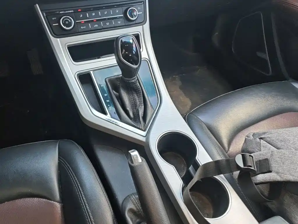 Geely Vision — миниатюра 14