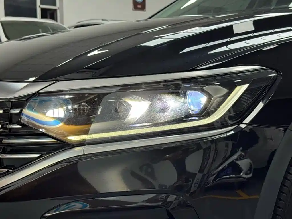 Volkswagen Passat — миниатюра 21