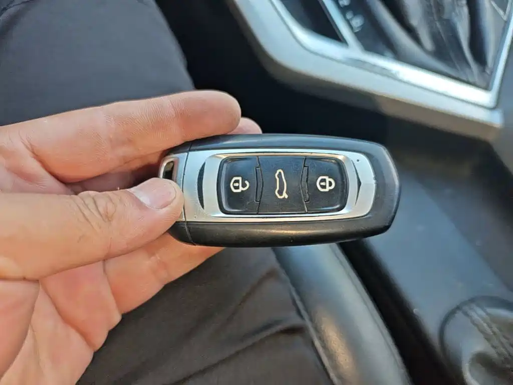 Geely Vision — миниатюра 9