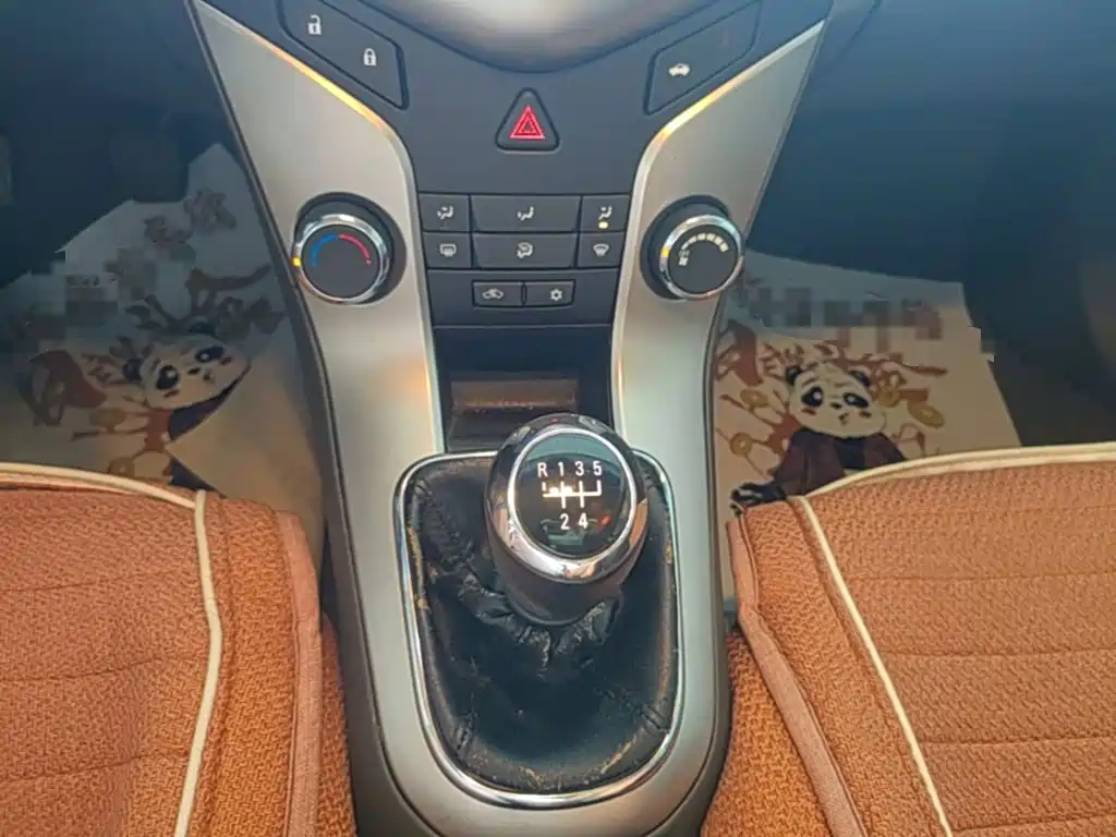 Chevrolet Cruze — миниатюра 14