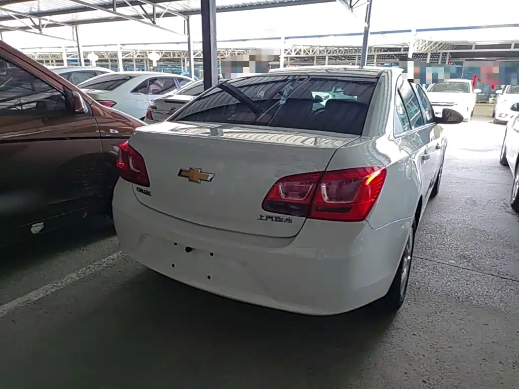 Chevrolet Cruze — миниатюра 7