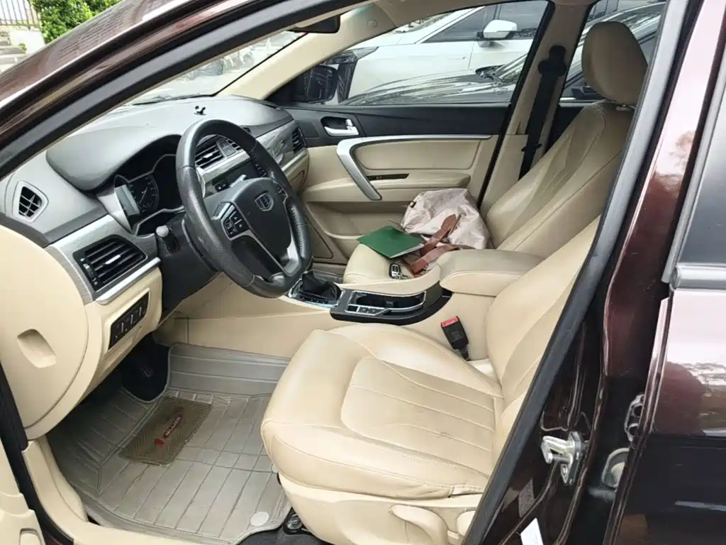 Geely Emgrand — миниатюра 15