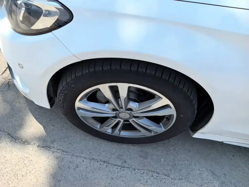 Mercedes-Benz C-Class — миниатюра 23