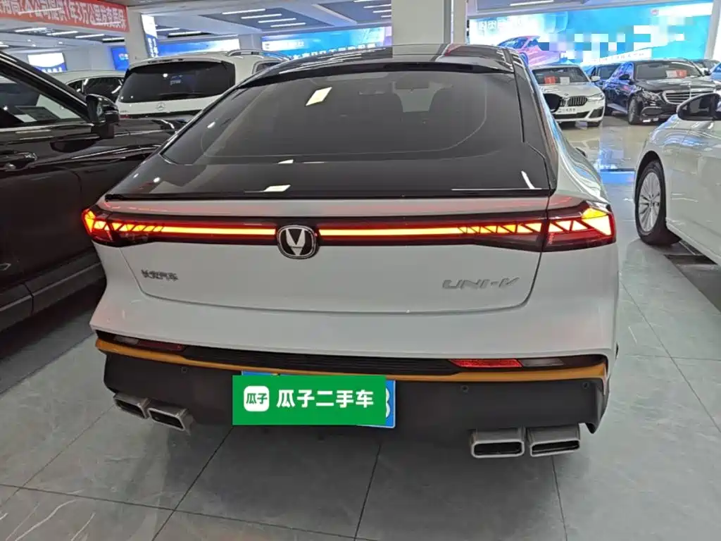 Changan UNI-V 2025 1.5T 500Bar Luxury Sport