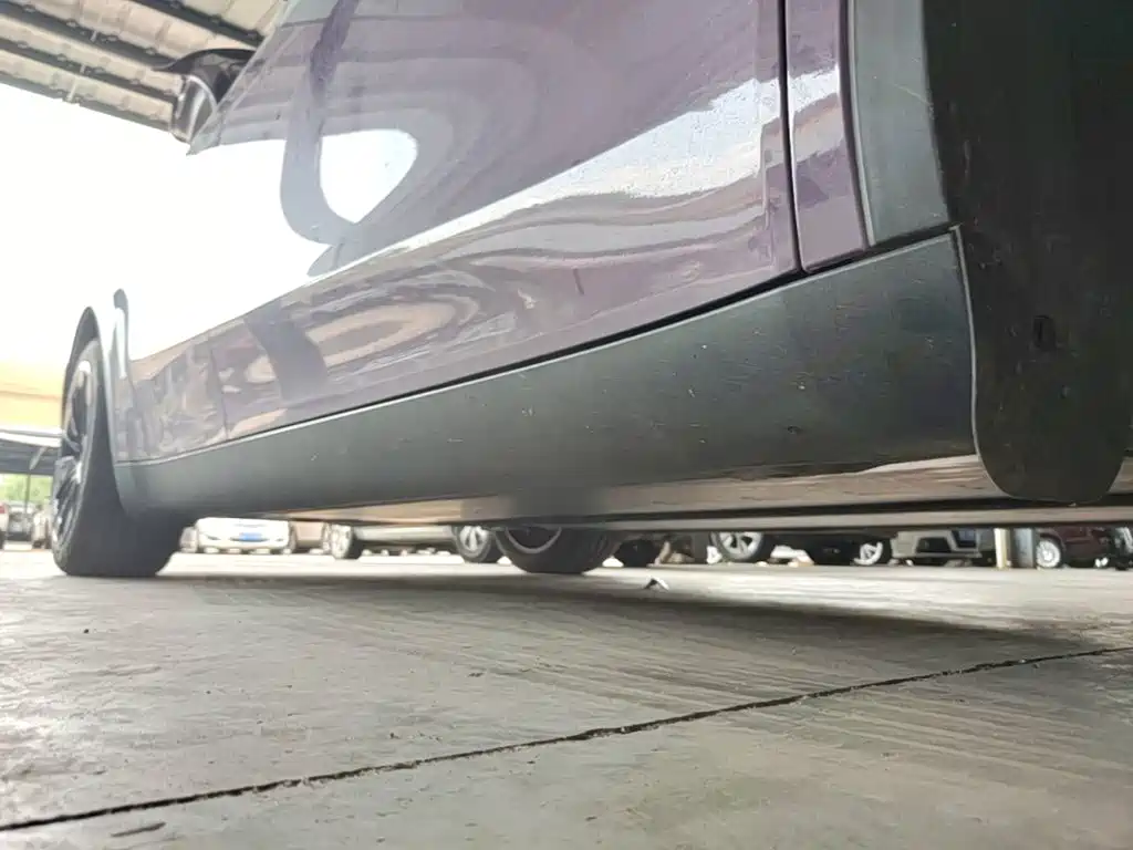 Tesla Model Y — миниатюра 21