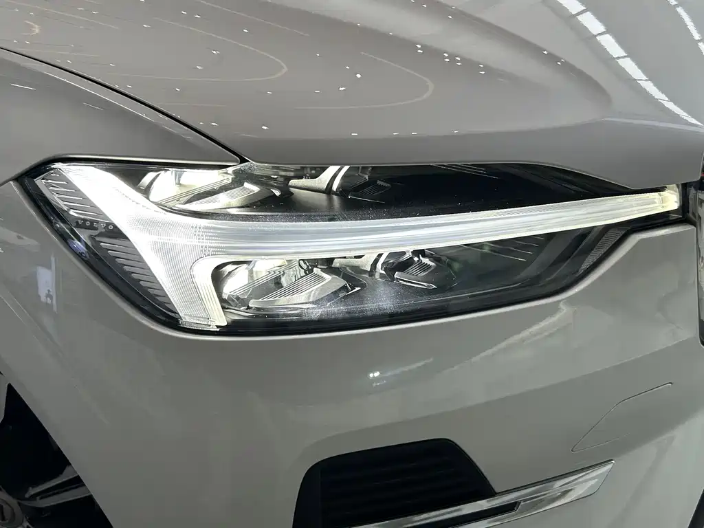 Volvo XC60 — миниатюра 13