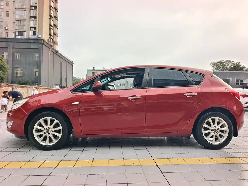 Buick Excelle — миниатюра 4