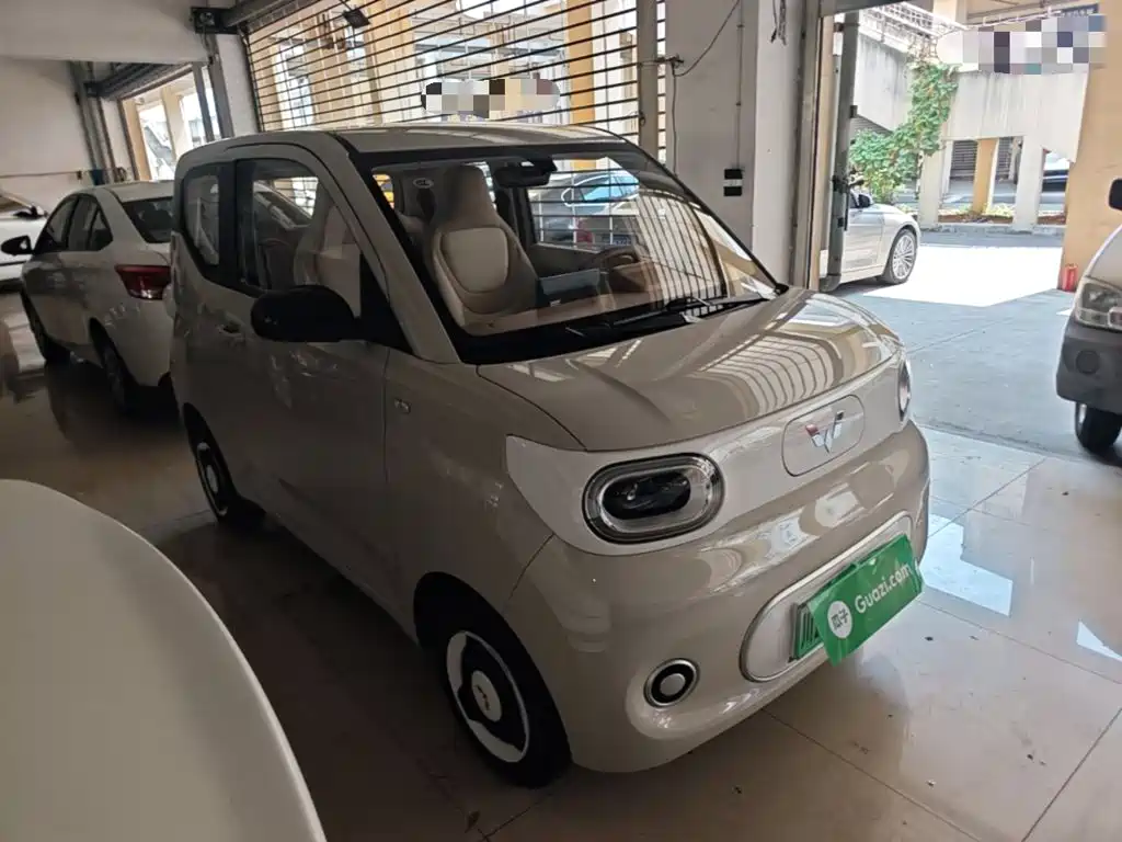 Wuling MINIEV — миниатюра 4
