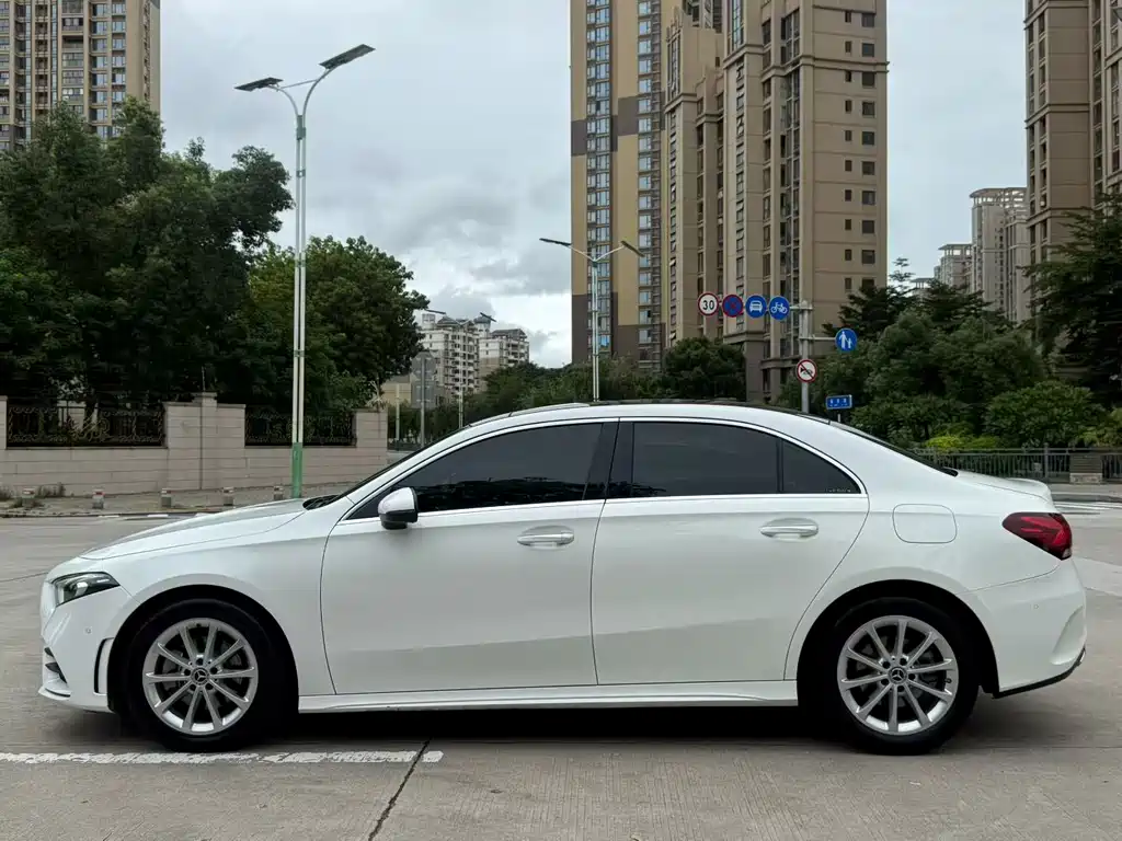 Mercedes-Benz A-Class — миниатюра 4