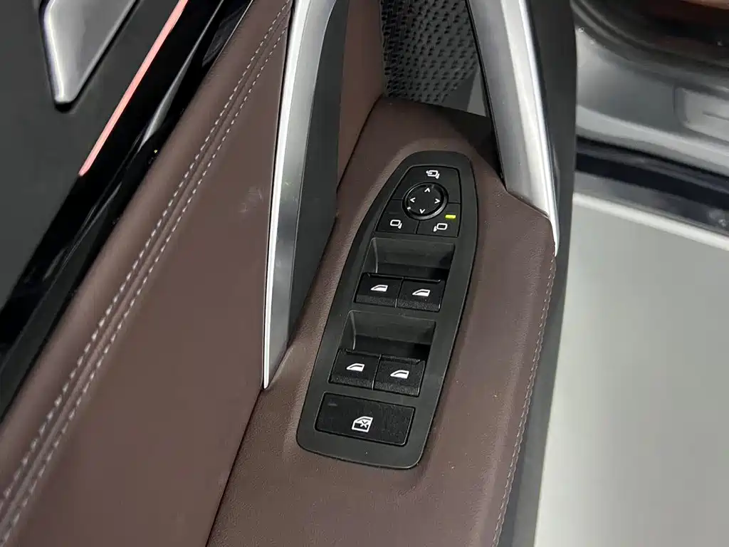 BMW X1 — миниатюра 14