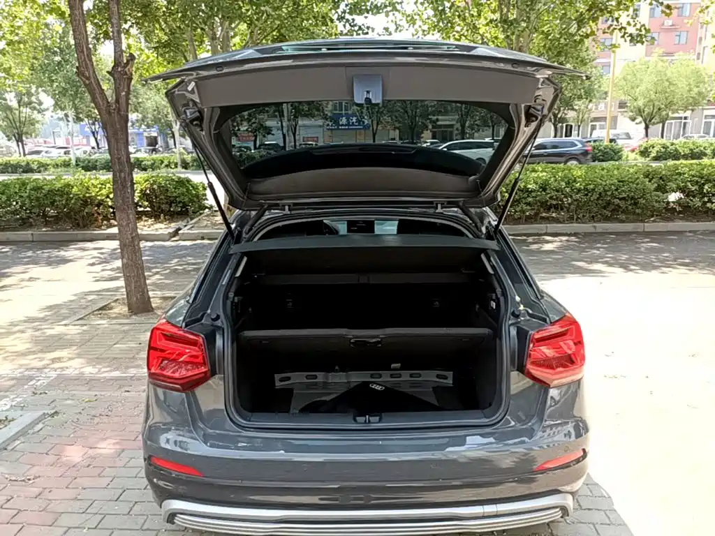 Audi Q2L e-tron — миниатюра 19