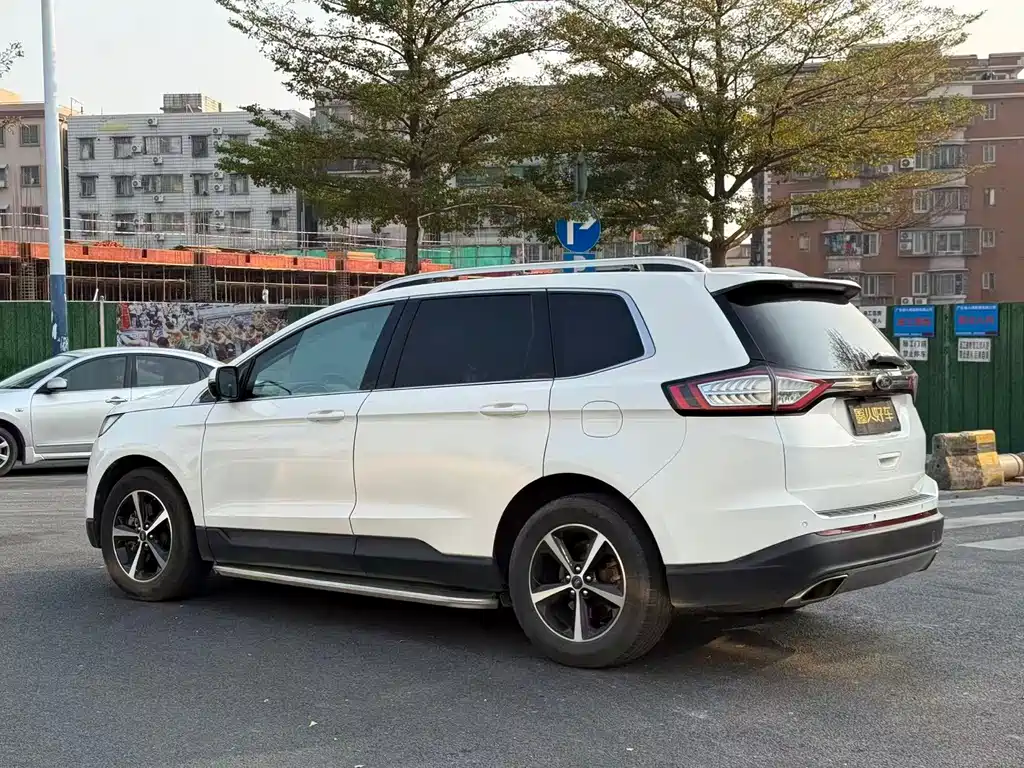 Ford Edge — миниатюра 4