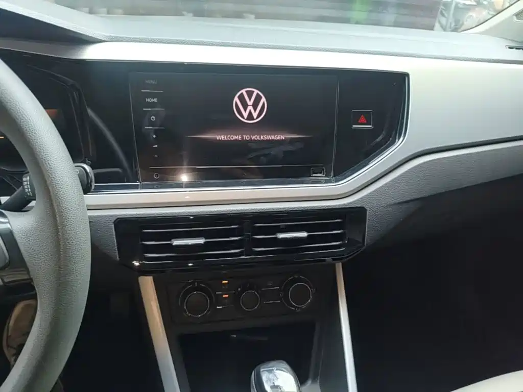 Volkswagen Polo — миниатюра 13