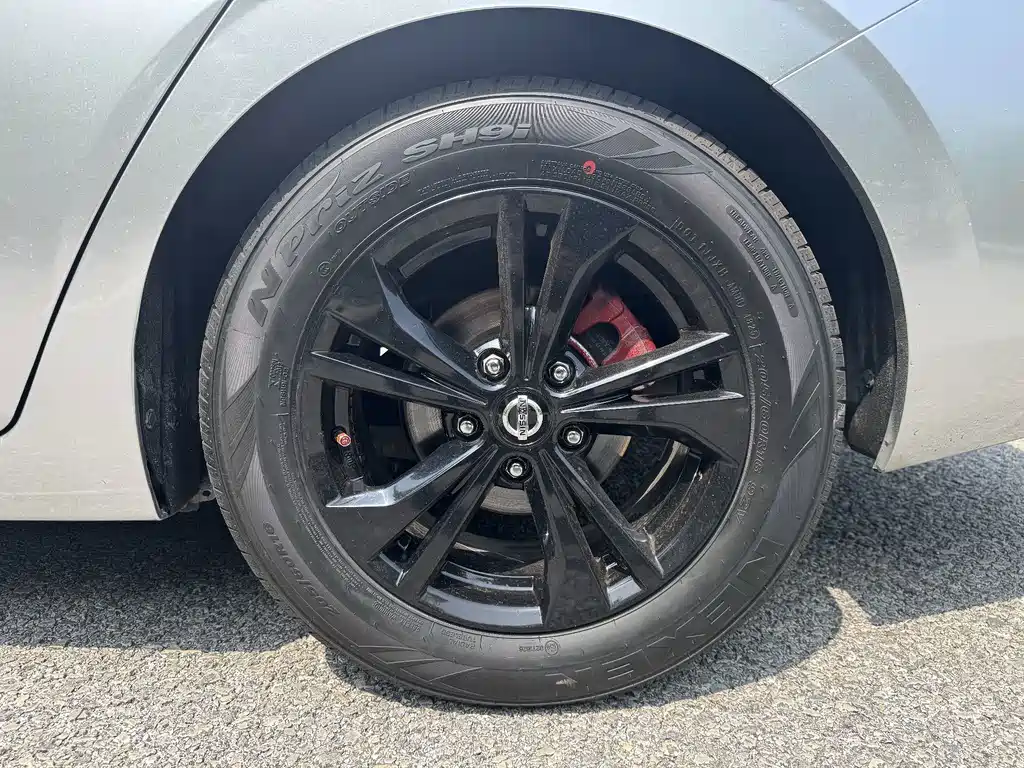 Nissan Sylphy — миниатюра 9