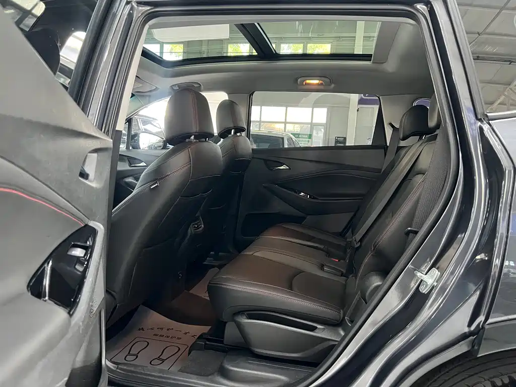 Chevrolet Volando — миниатюра 6