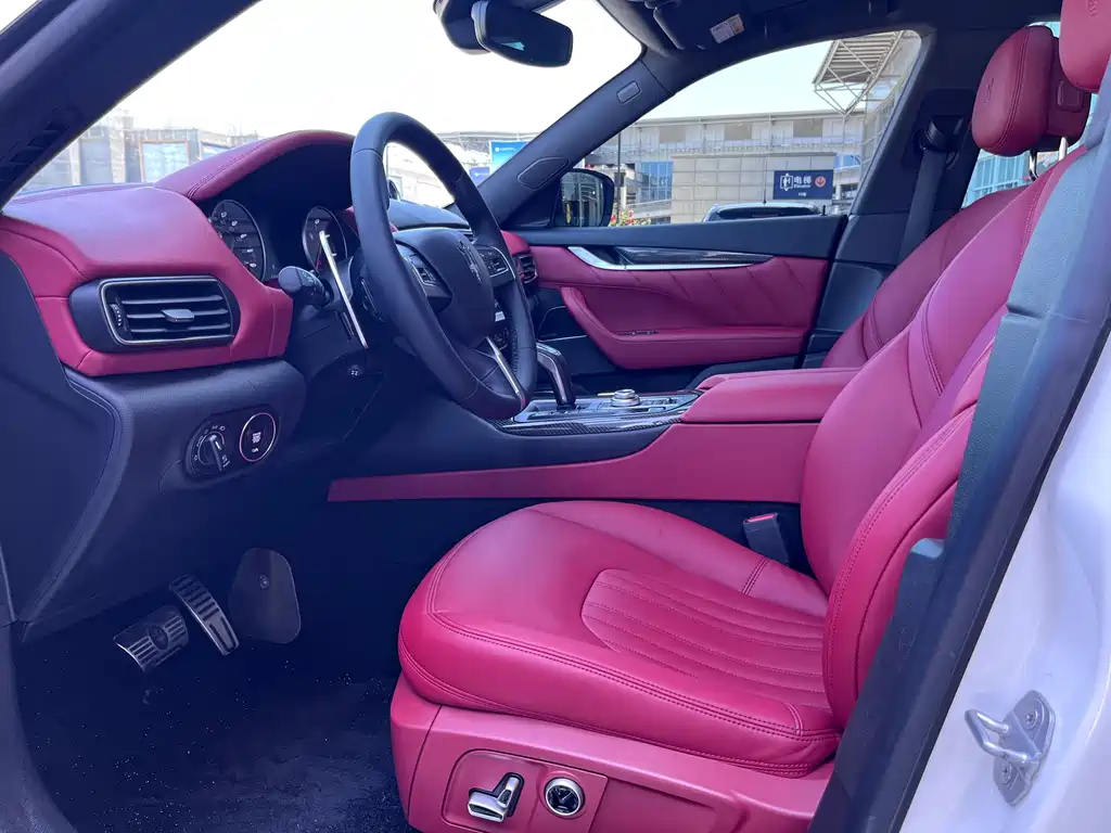 Maserati Levante — миниатюра 2