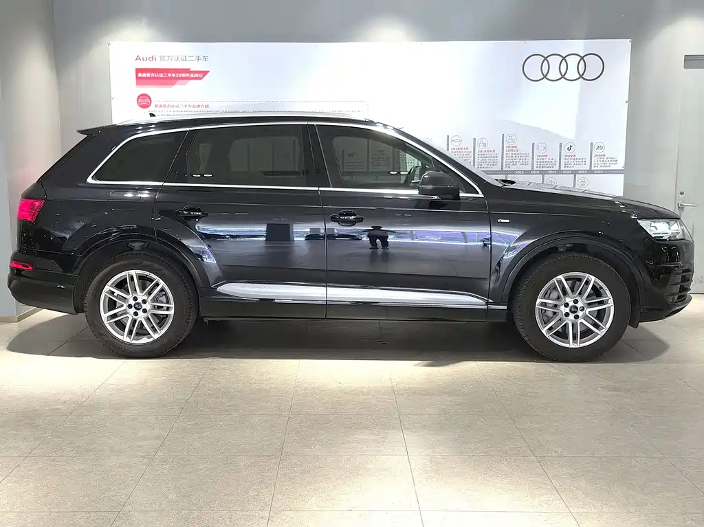 Audi Q7 2019 45 TFSI Comfort