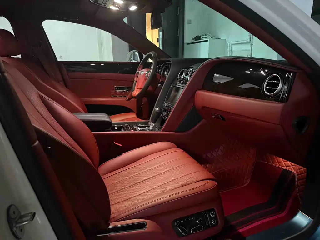 Bentley Flying Spur — миниатюра 9