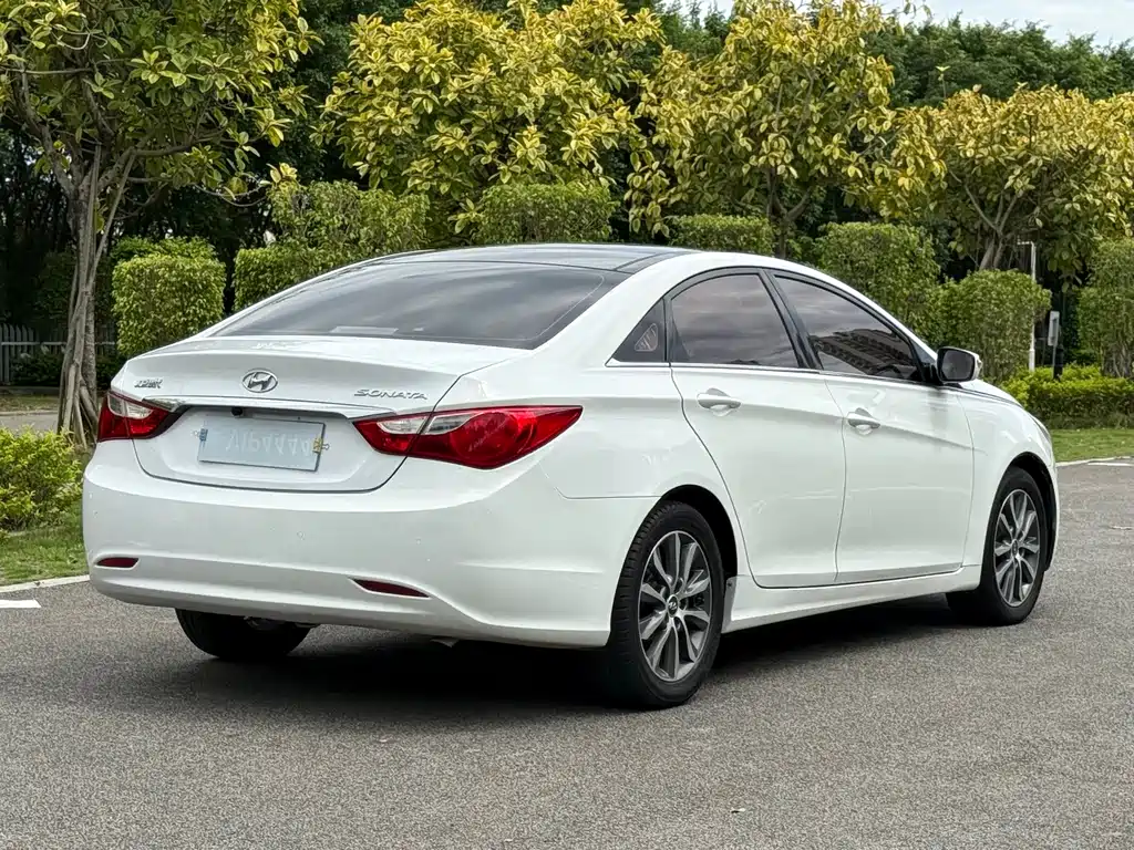Hyundai Sonata — миниатюра 3