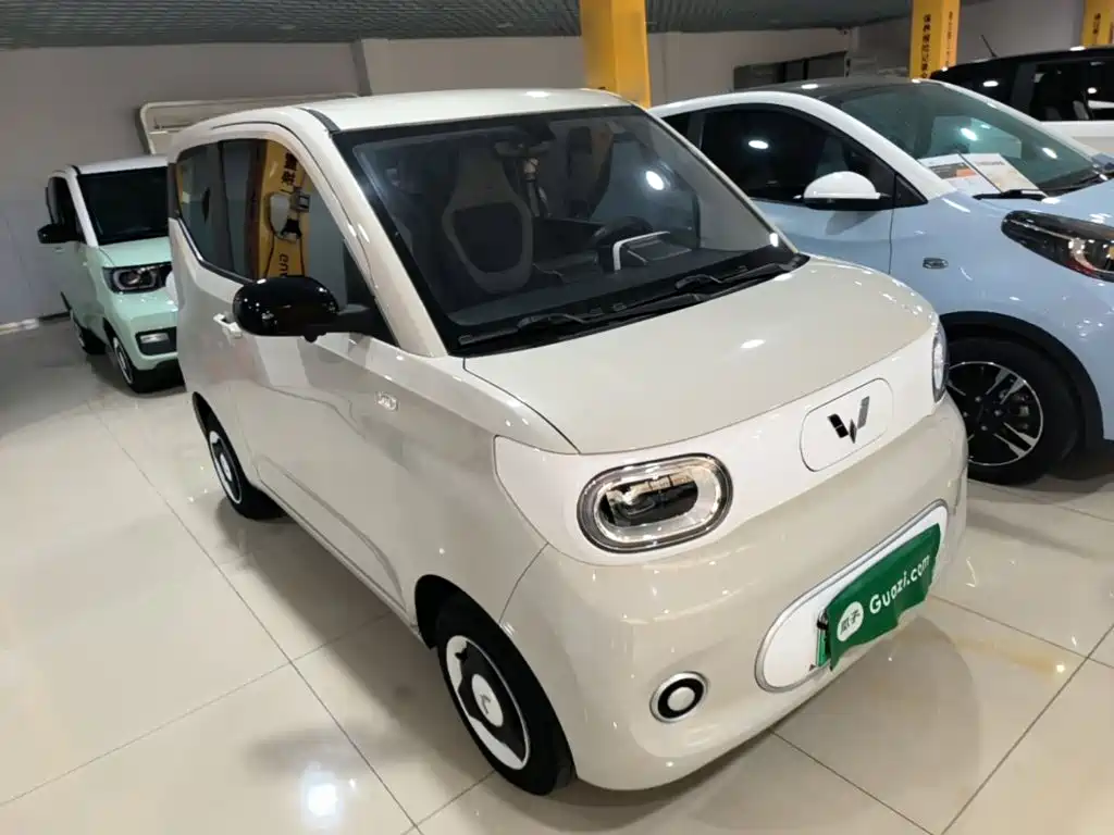 Wuling MINIEV — миниатюра 4