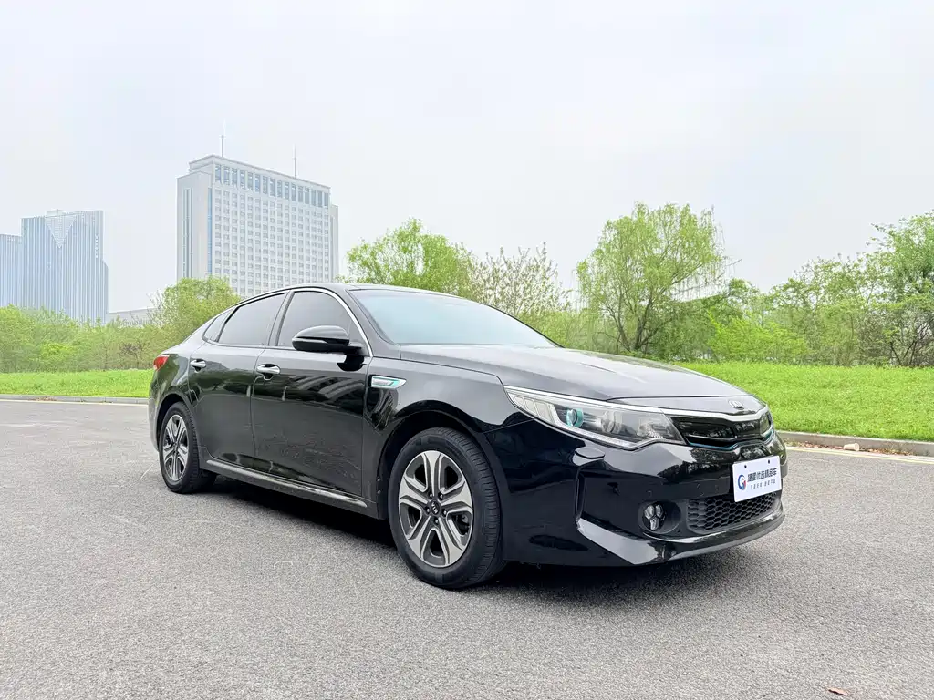 Kia K5 New Energy — миниатюра 3