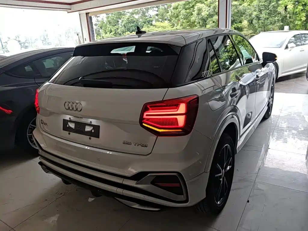 Audi Q2L — миниатюра 6