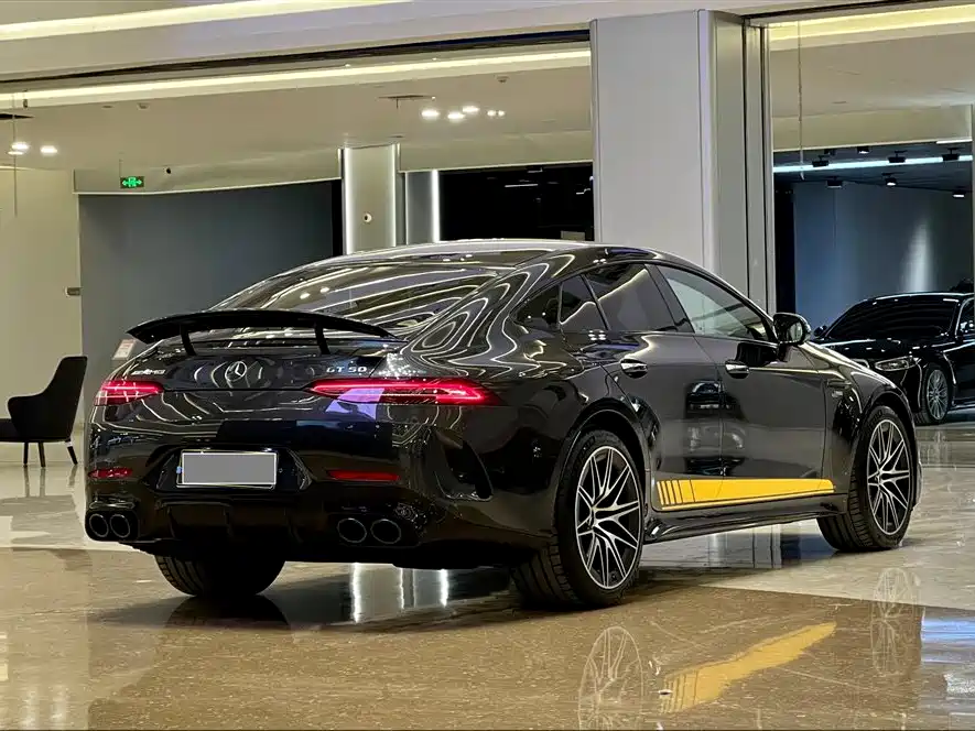 MERCEDES-BENZ AMG GT