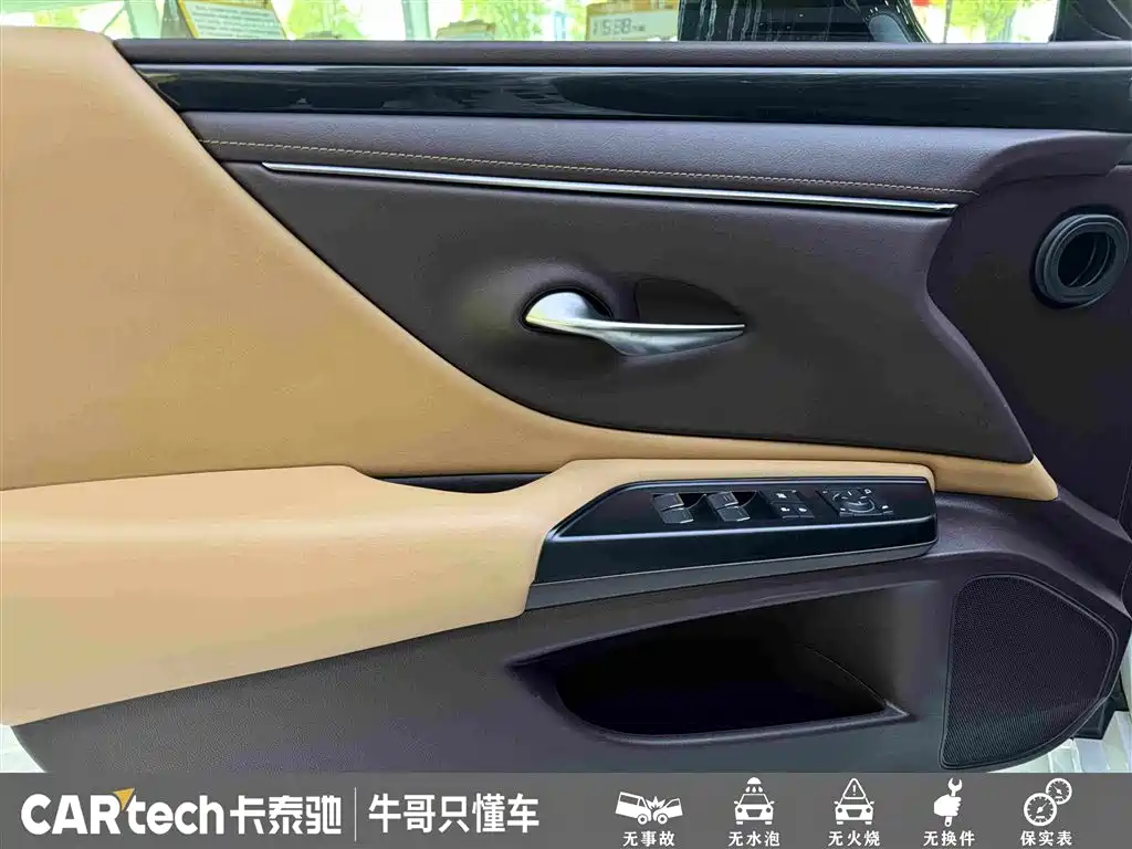 Lexus ES — миниатюра 14
