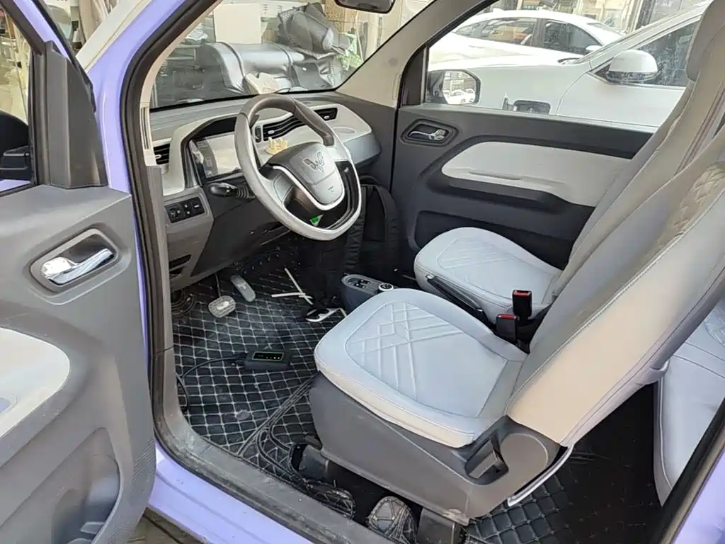 Wuling MINIEV — миниатюра 16