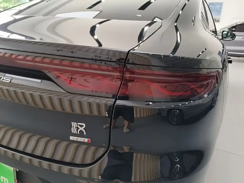 BYD Han — миниатюра 8