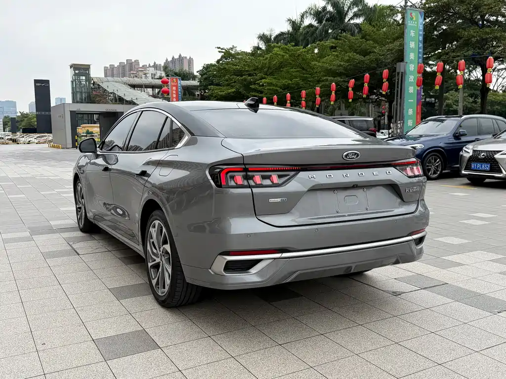 Ford Mondeo — миниатюра 19