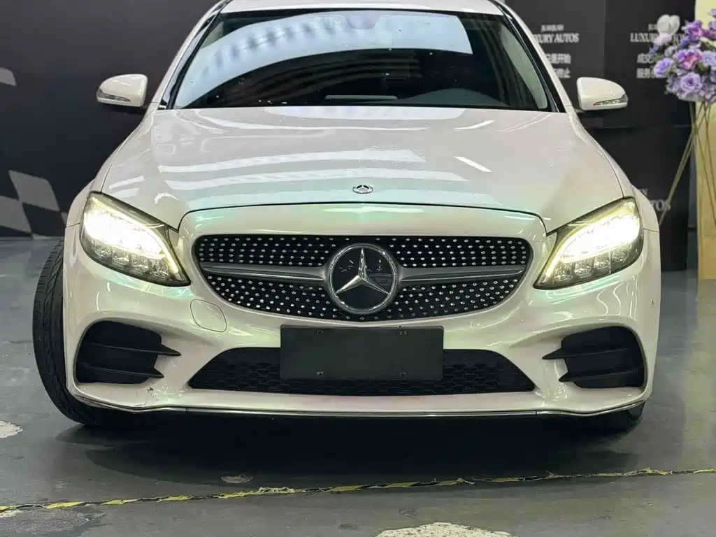 Mercedes-Benz C-Class — миниатюра 2